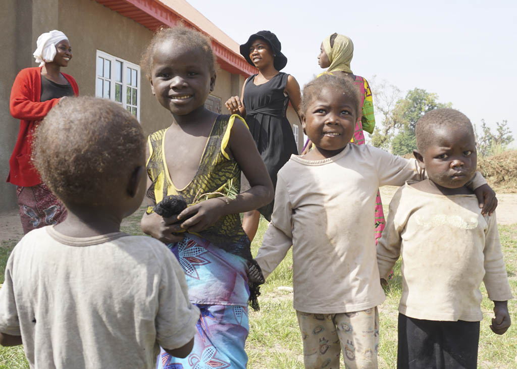 niños refugiados en Nigeria